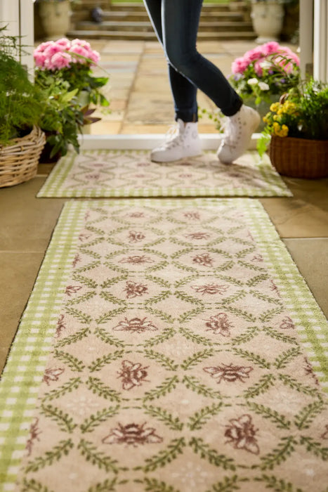 Patterned Hug Rug Beehive Runner