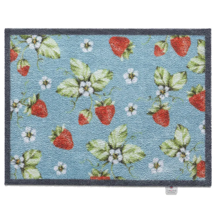 Patterned Hug Rug Strawberries 1