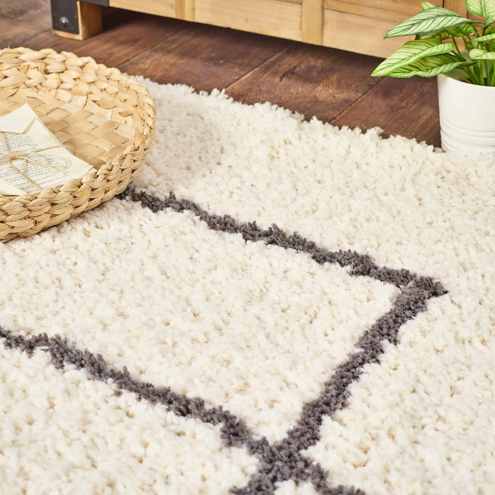 Origins artisan origins picasso Grey, Ivory Living Room Shaggy Rug.