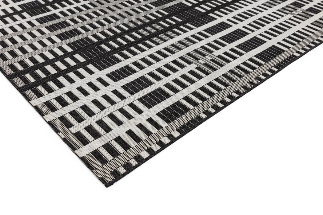 Asiatic patio pat22 black grid Black Outdoor  Striped Rug.