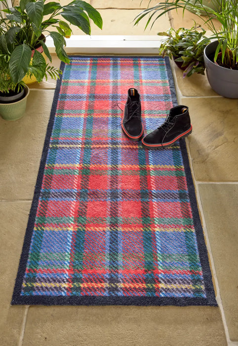 Patterned Hug Rug Tartan 1