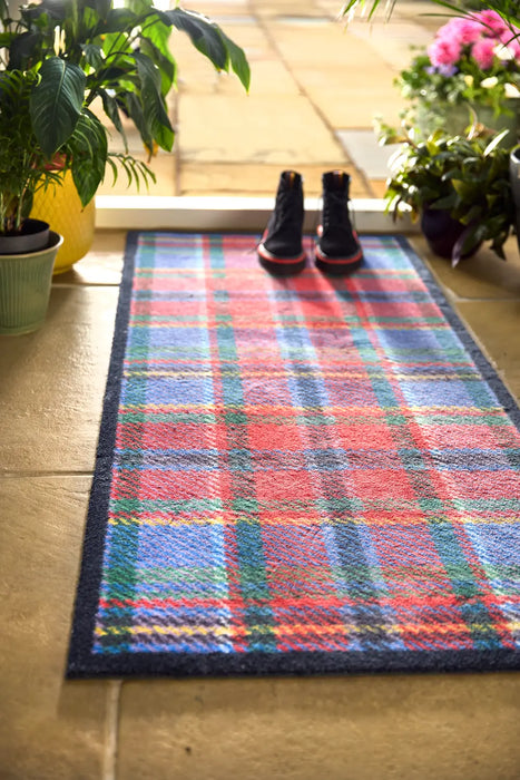Patterned Hug Rug Tartan 1