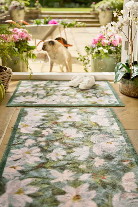 Patterned Hug Rug Water Lilies