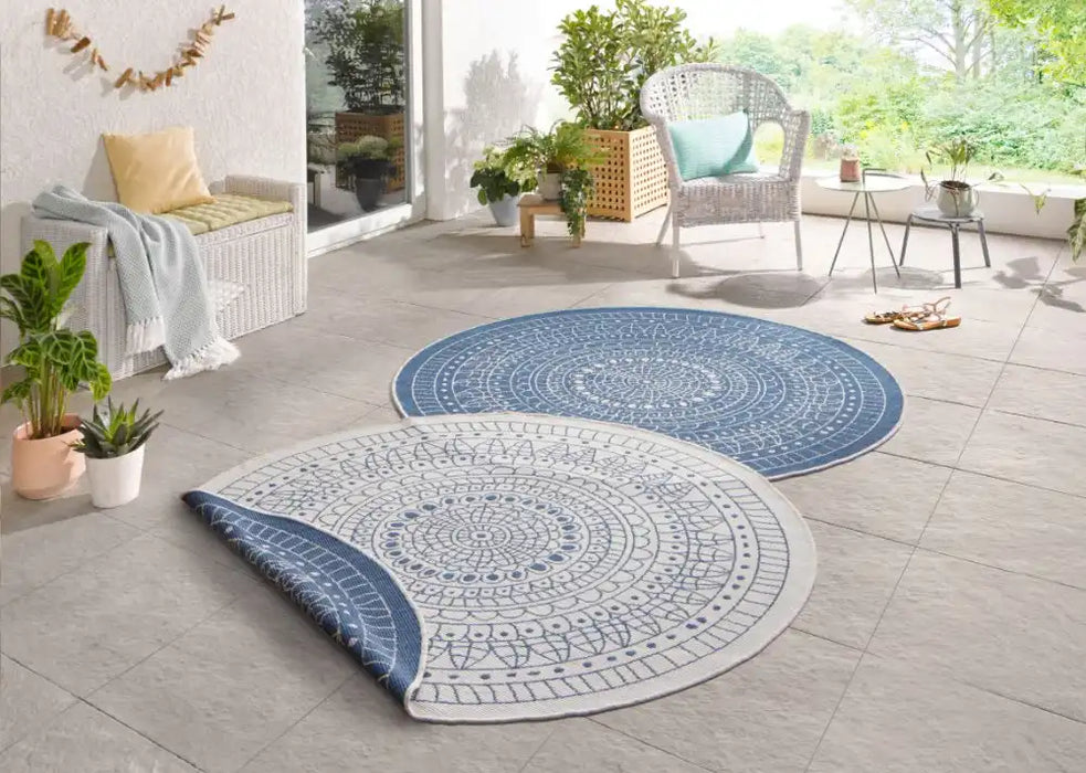 NorthRugs twin reversible circles indoor outdoor 103104 blue cream Blue, Cream Living Room  Rug.