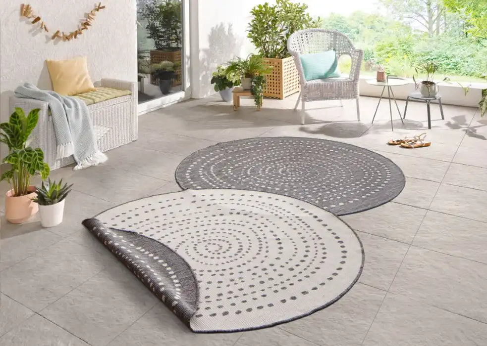 NorthRugs twin reversible circles indoor outdoor 103112 grey cream Grey, Cream Living Room  Rug.
