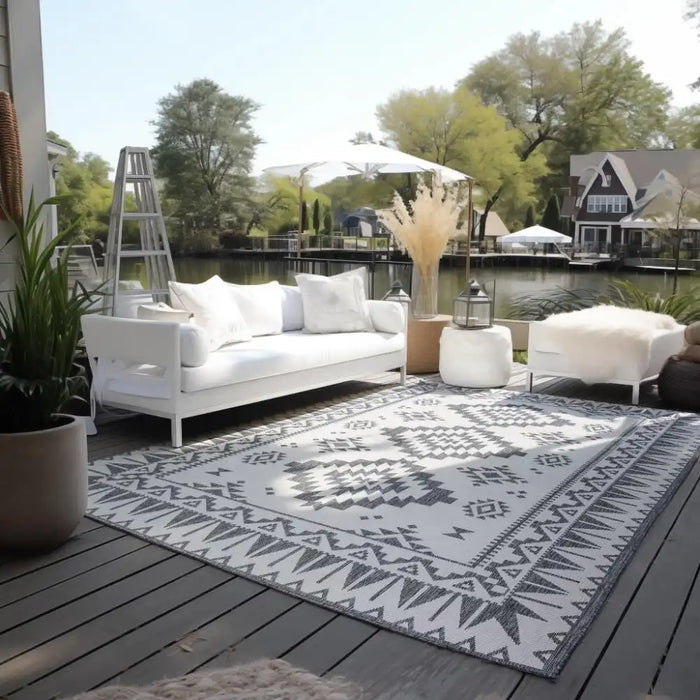Elle Decoration gemini 106018 silver Grey Outdoor  Geometric Rug.