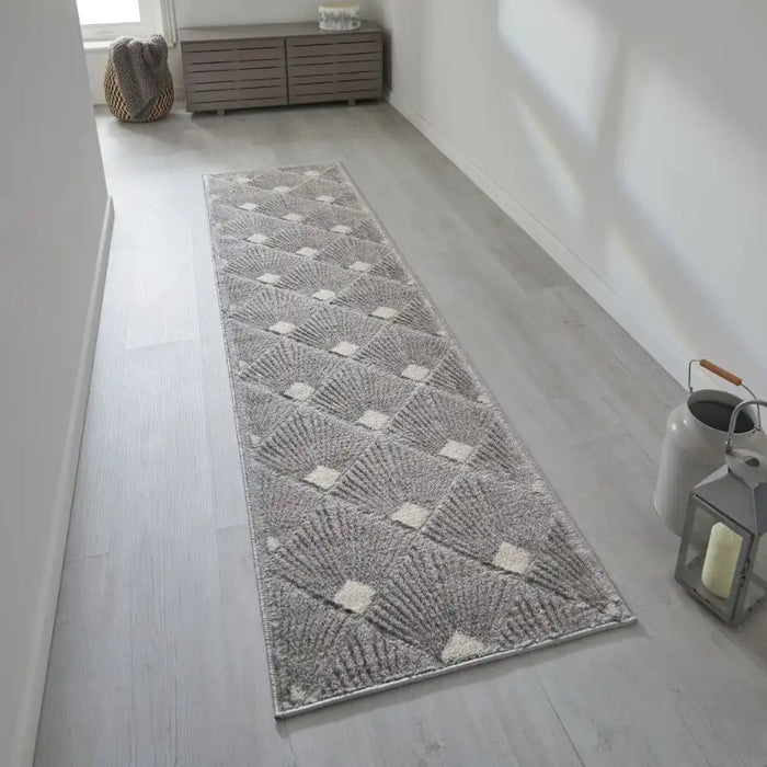 Oriental Weavers manhattan ow 1336 y grey Grey Living Room Geometric Rug.