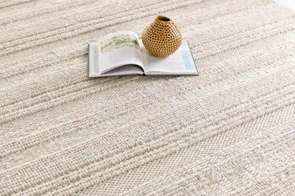 Origins chunky knit cream Ivory Living Room Wool Rug.